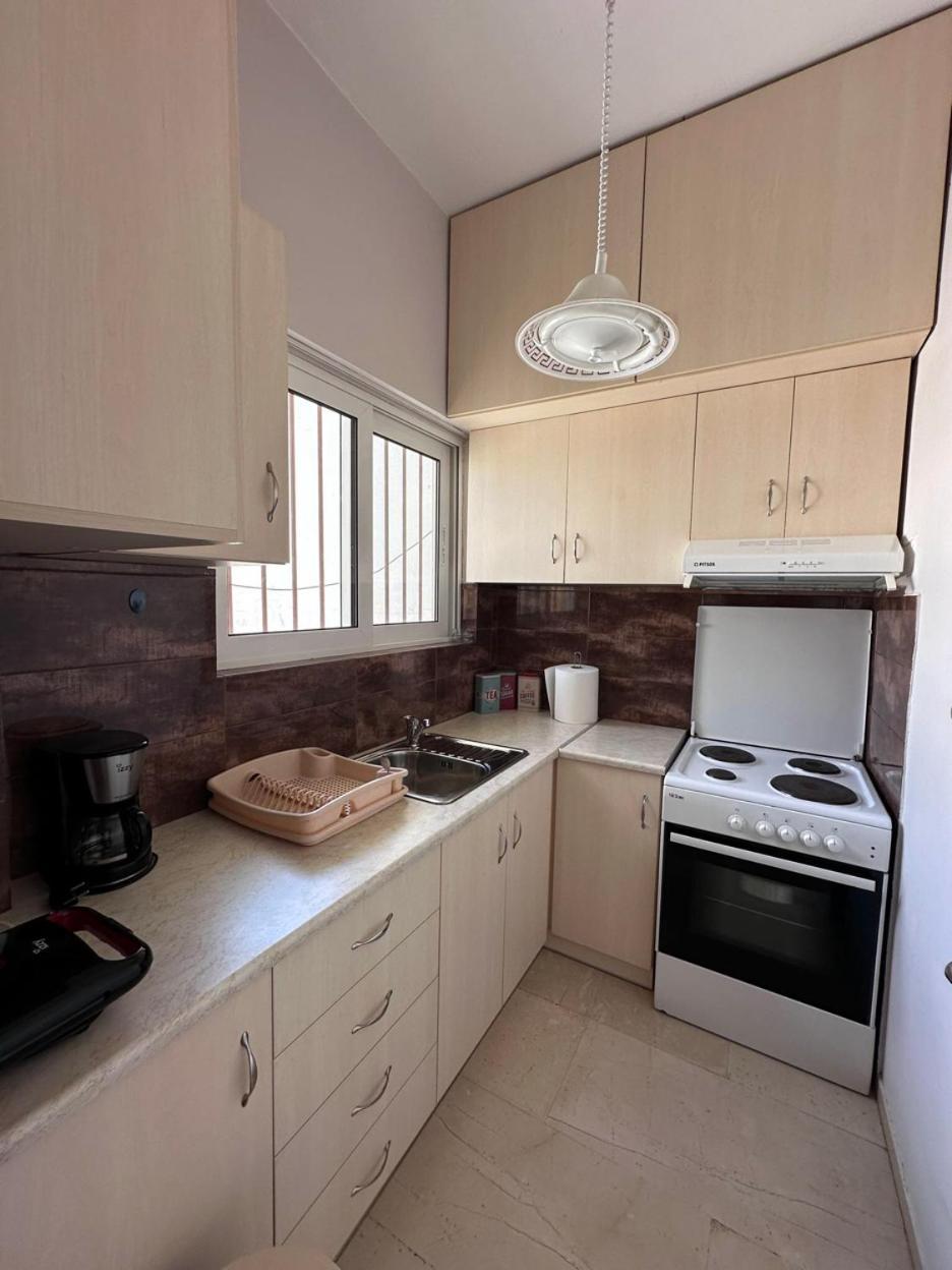 Beach Front Apartment Nea Palatia Exterior foto