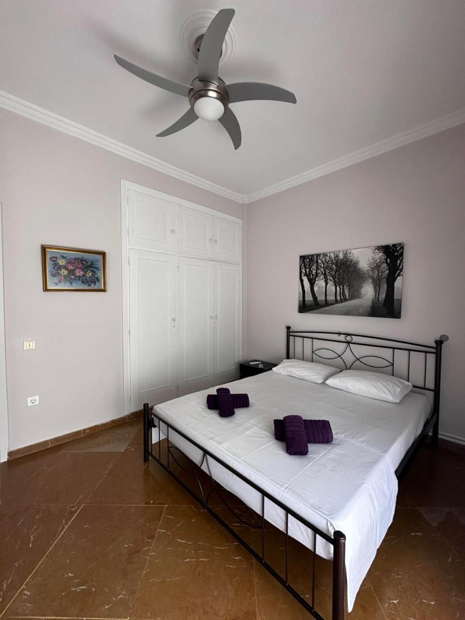 Beach Front Apartment Nea Palatia Exterior foto
